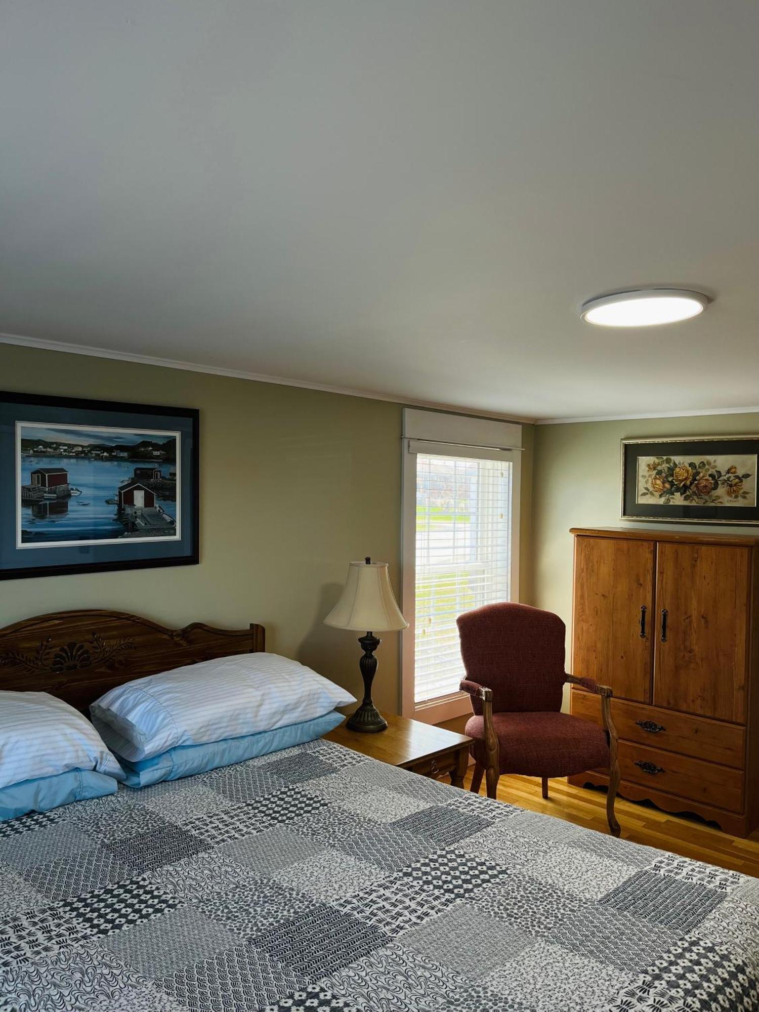 Toulinguet Inn - Suites Twillingate Exterior foto