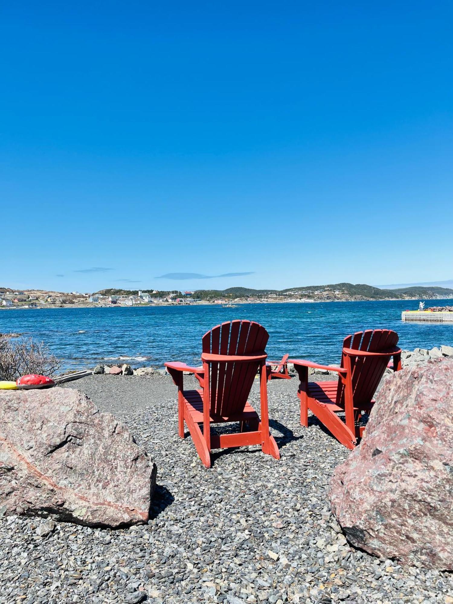 Toulinguet Inn - Suites Twillingate Exterior foto